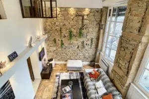 Appartement de Canuts en mezzanine rue J. Soulary à Lyon 4ème