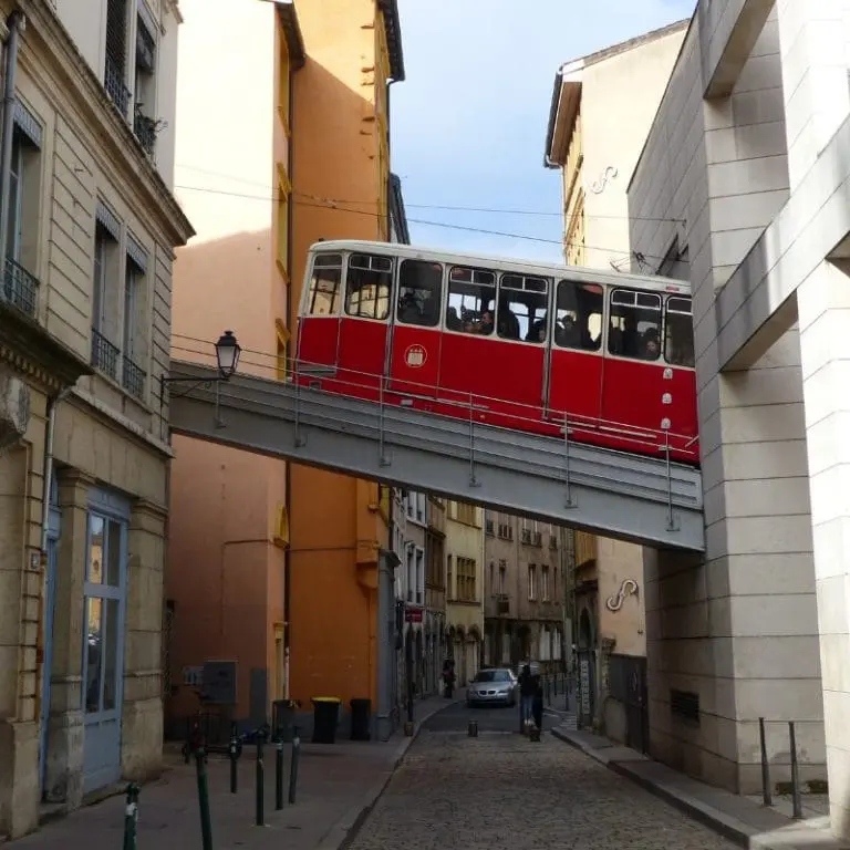 funiculaire quartier gros caillou lyon 4